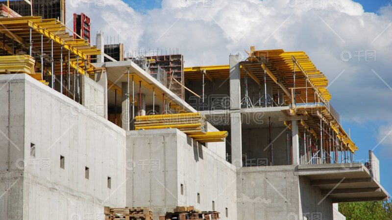 劳务分包与零工：建筑施工中的用工差异解析