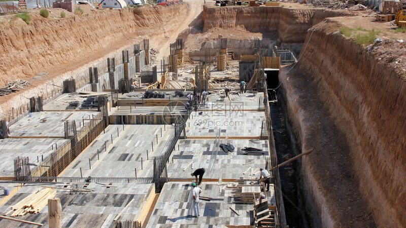 农村自建房施工总包价格主要包括以下几部分：